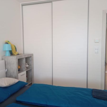 Moderni Pokoj S Parkovanim Zdarma Brno Extérieur photo