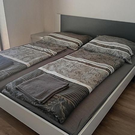 Moderni Pokoj S Parkovanim Zdarma Brno Extérieur photo